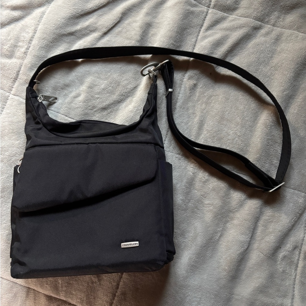 Travelon Anti-Theft Crossbody Bag